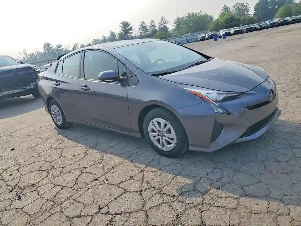 JTDKBRFU7J3592532 2018 TOYOTA PRIUS-3