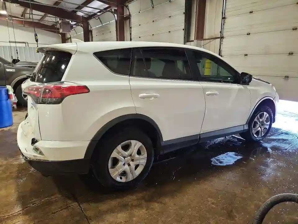 2T3BFREV2JW845543 2018 TOYOTA RAV4-2