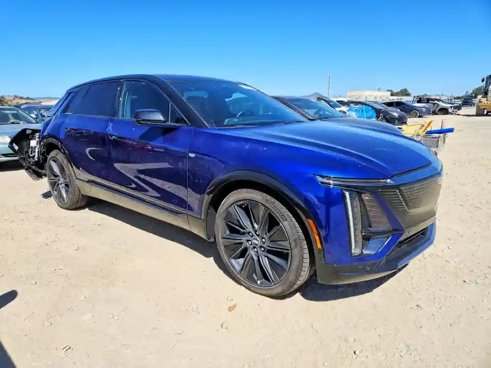 1GYKPWRL2RZ132412 2024 CADILLAC LYRIQ SPOR-3