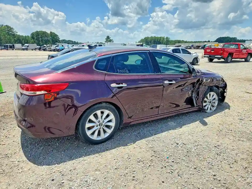 5XXGU4L3XHG142804 2017 KIA OPTIMA-2