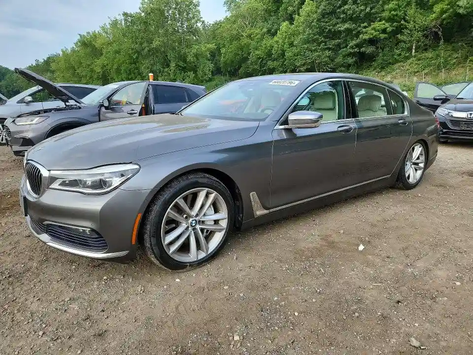 WBA7F2C56HG422399 2017 BMW 7 SERIES-0