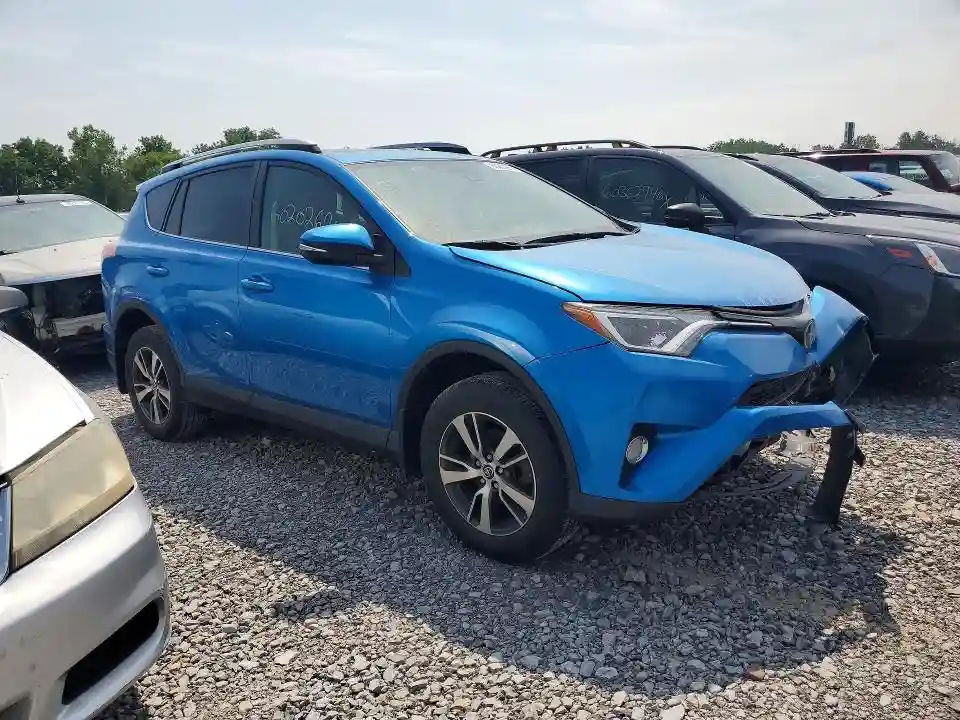 JTMRFREV2JJ720197 2018 TOYOTA RAV4-3