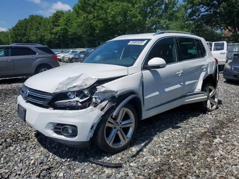 WVGBV7AX2GW609107 2016 VOLKSWAGEN TIGUAN-0
