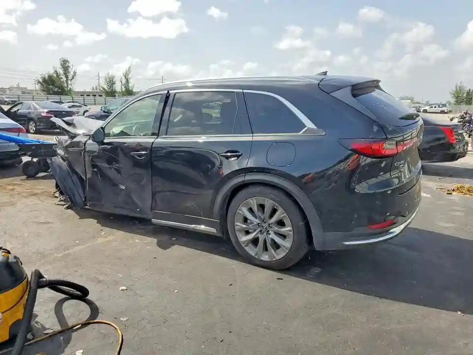 JM3KKDHD2R1135304 2024 MAZDA CX-90-1