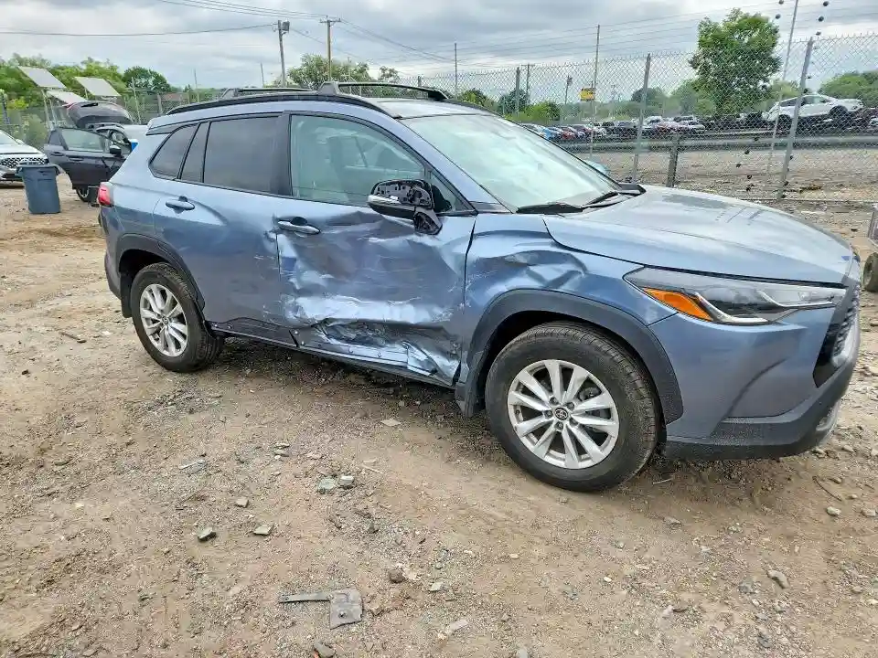 7MUCAABG3RV094949 2024 TOYOTA COROLLA CR-3