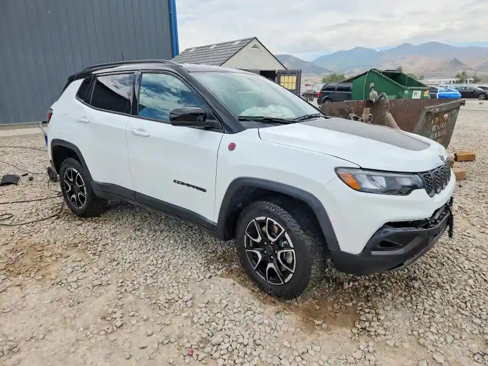 3C4NJDDNXTT178148 2026 JEEP COMPASS-3