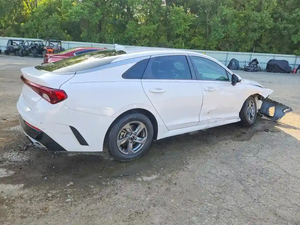 5XXG14J26NG117266 2022 KIA K5-2