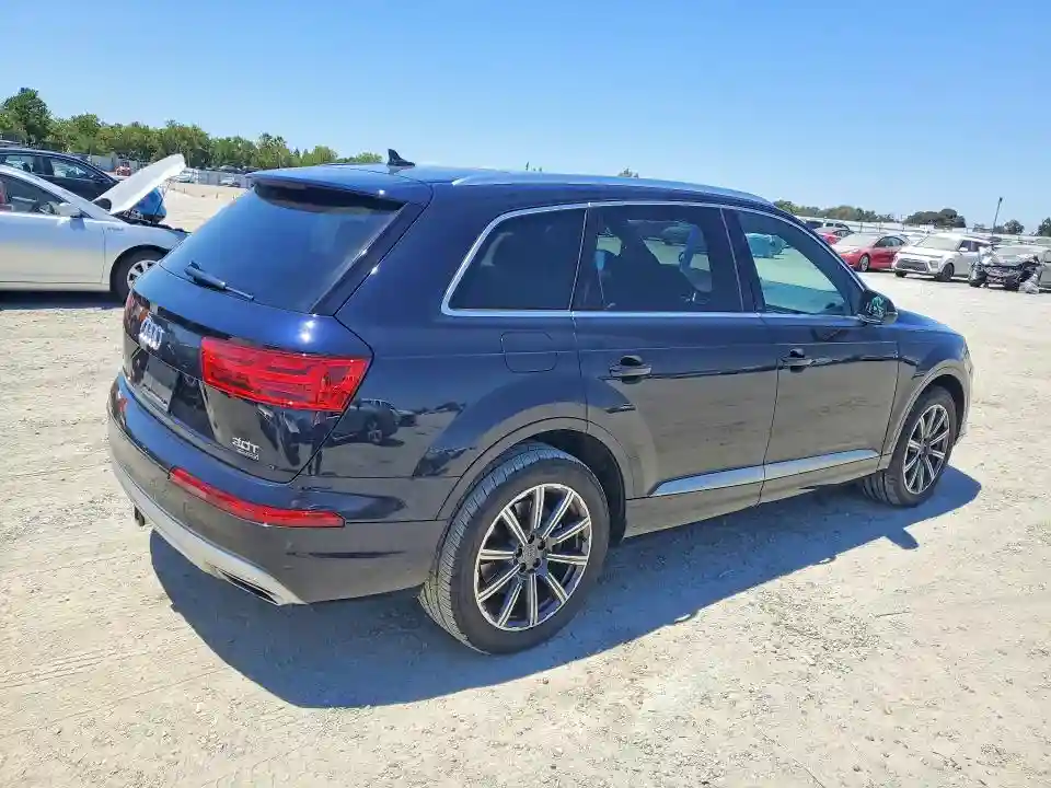 WA1LAAF73HD018320 2017 AUDI Q7-2