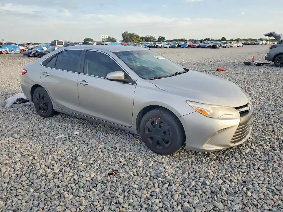 4T1BF1FK6HU738732 2017 TOYOTA CAMRY-3