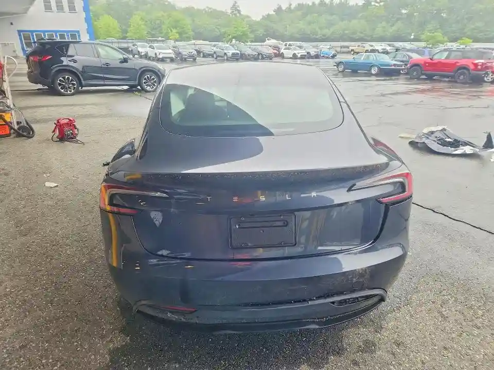 5YJ3E1EA8RF771553 2024 TESLA MODEL 3-5