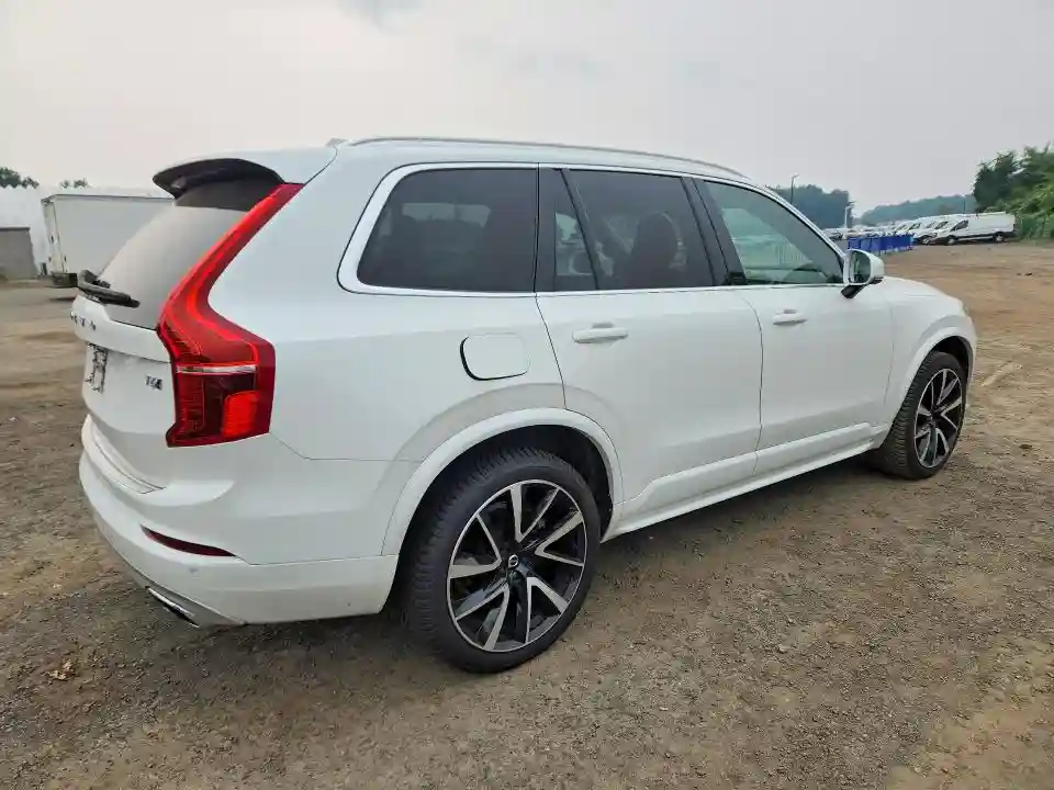 YV4A221K8M1711159 2021 VOLVO XC90-2