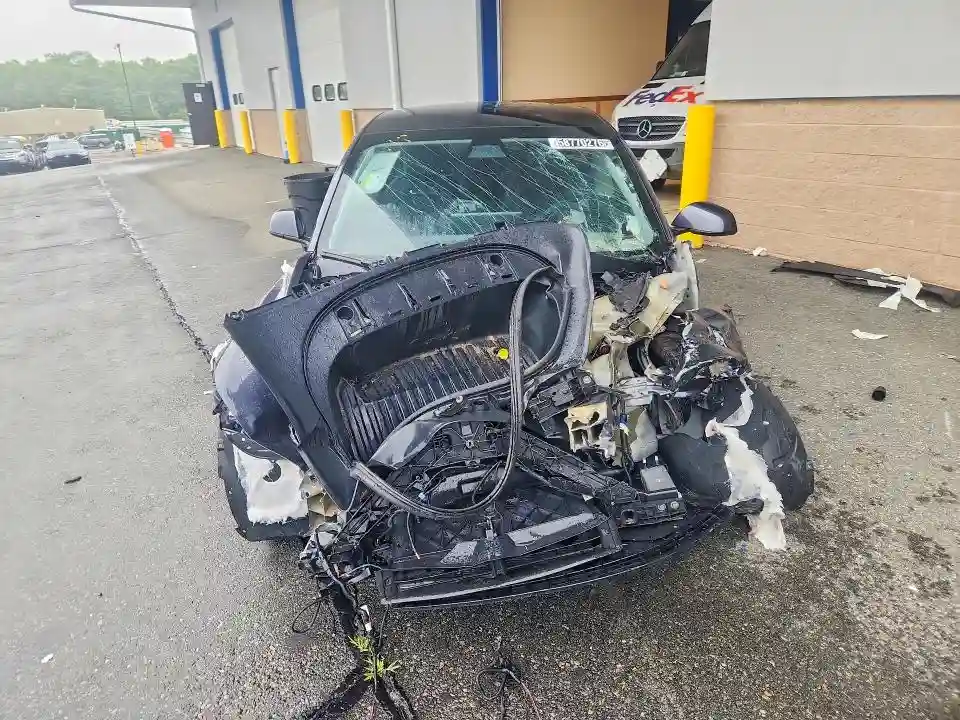 5YJ3E1EA8RF771553 2024 TESLA MODEL 3-4