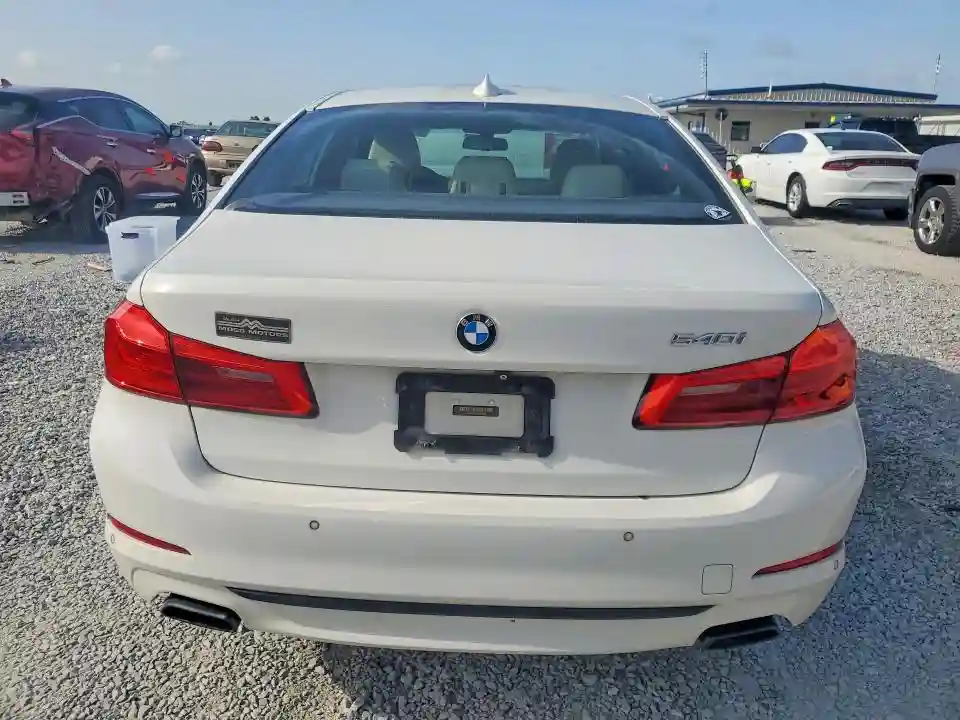 WBAJE5C53JG918003 2018 BMW 5 SERIES-5