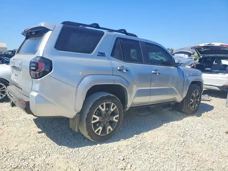 JTEVA5BR0S5071275 2025 TOYOTA 4RUNNER-2
