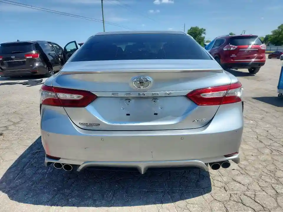 4T1B61HK8JU067129 2018 TOYOTA CAMRY-5