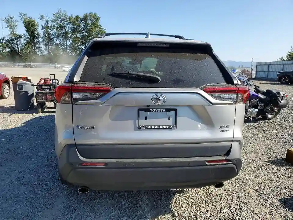 2T3A1RFV6LC131945 2020 TOYOTA RAV4-5