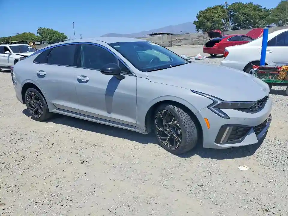 KNAG64J7XS5385201 2025 KIA K5-3