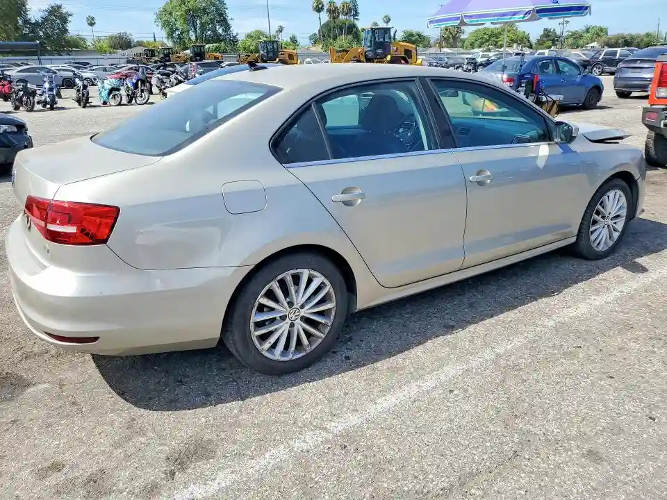 3VWD17AJXFM204421 2015 VOLKSWAGEN JETTA-2