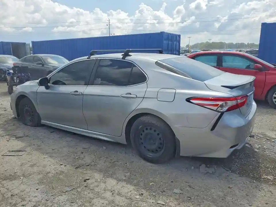 4T1B11HK0JU619818 2018 TOYOTA CAMRY-1