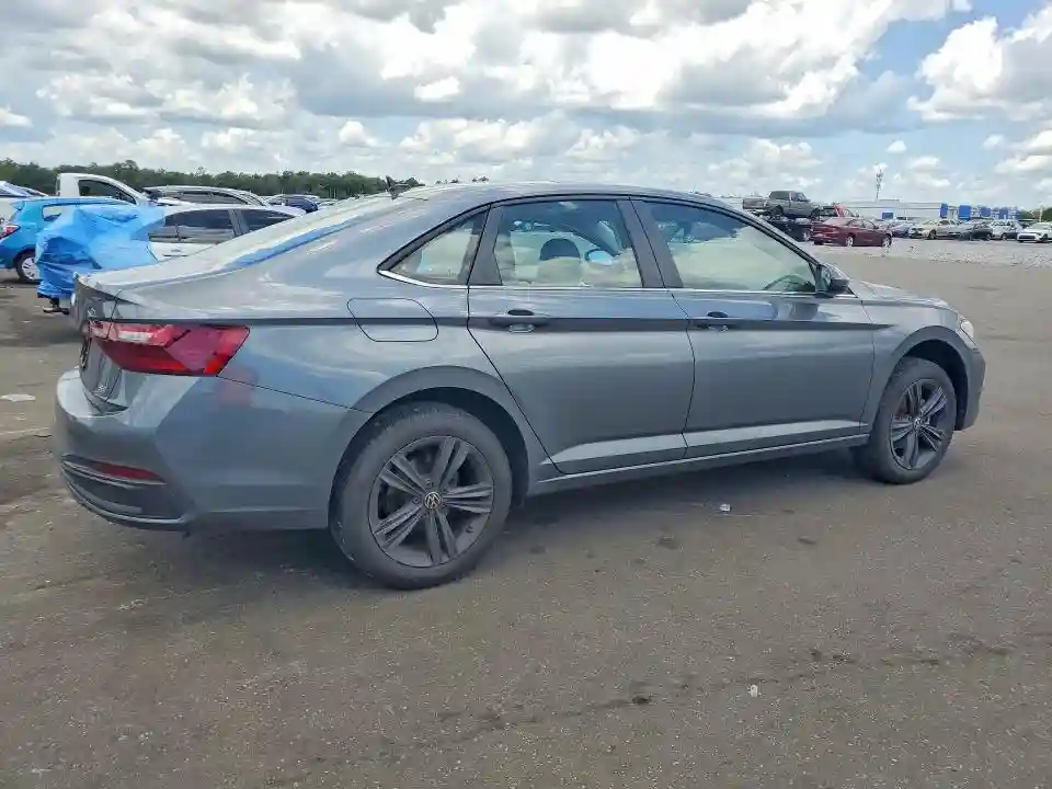 3VW7M7BU8RM016935 2024 VOLKSWAGEN JETTA-2
