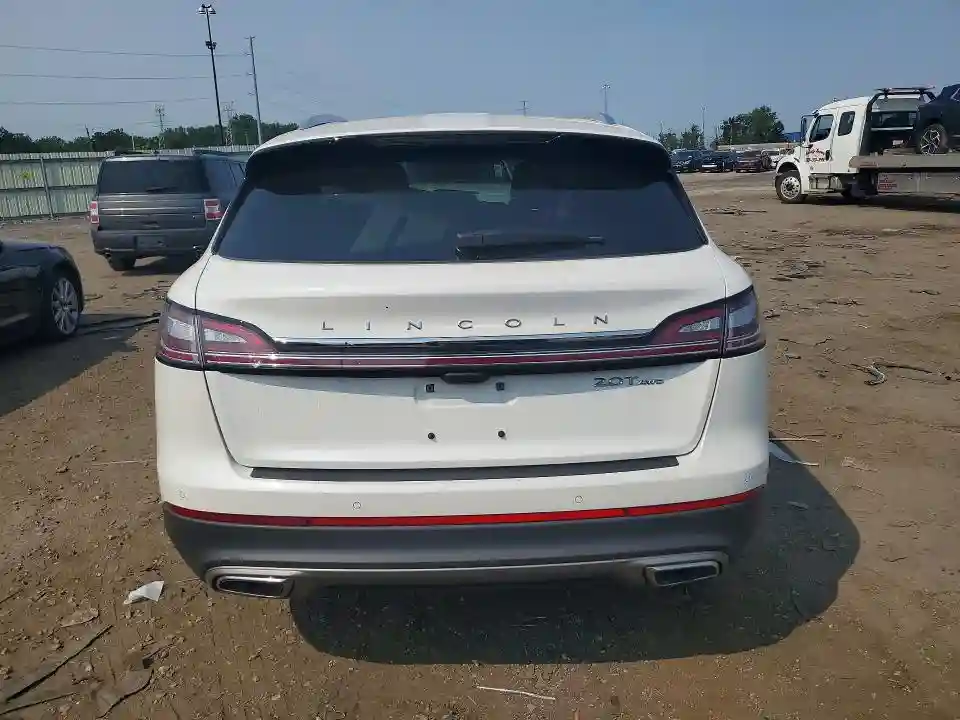 2LMPJ8J96LBL27559 2020 LINCOLN NAUTILUS-5