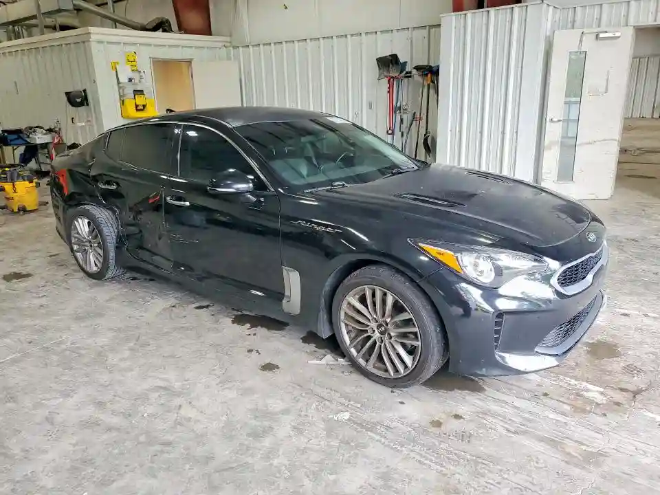 KNAE15LAXJ6013113 2018 KIA STINGER-3