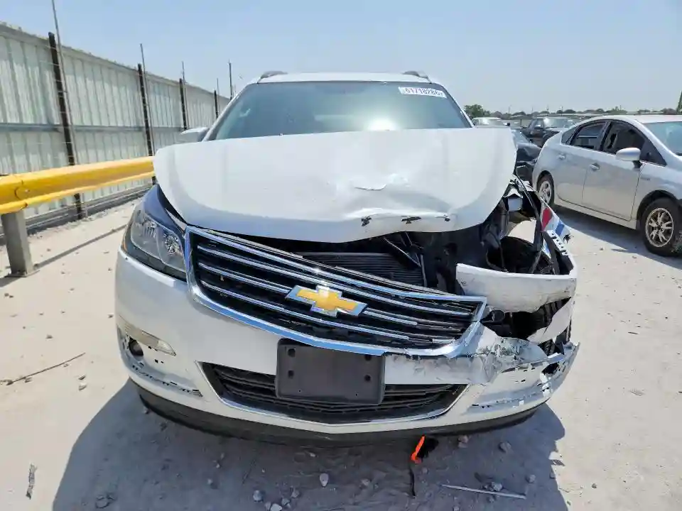 1GNKRGKD6HJ258592 2017 CHEVROLET TRAVERSE-4