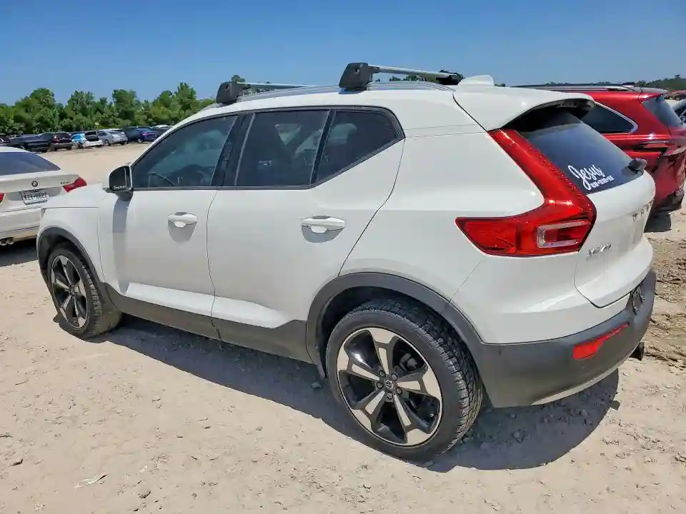 YV4162XZ8K2014946 2019 VOLVO XC40-1