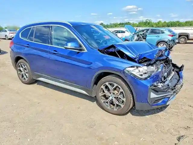 WBXJG9C05N5V20532 2022 BMW X1-3