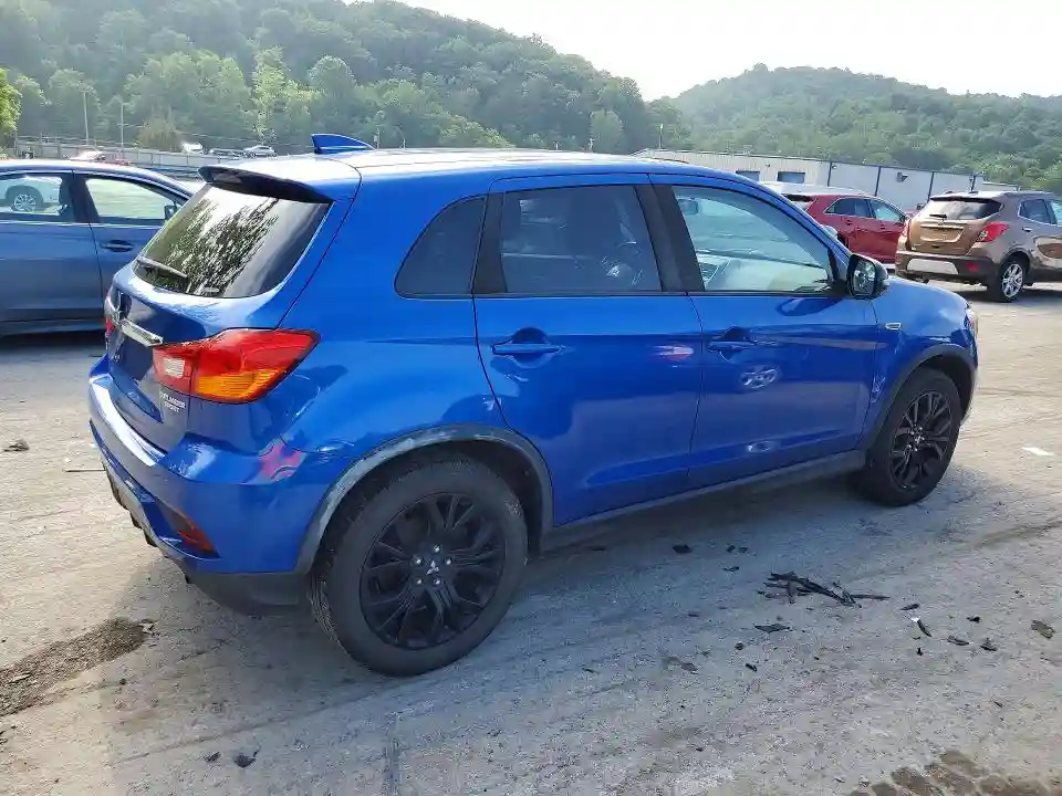 JA4AR3AU2JZ028970 2018 MITSUBISHI OUTLANDER-2
