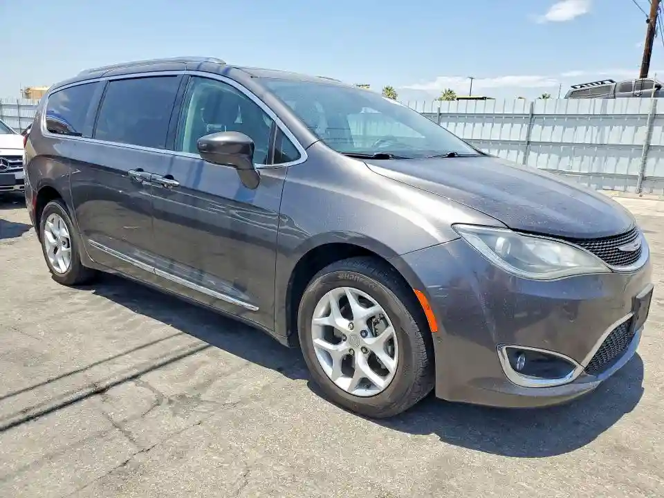 2C4RC1BG8JR112356 2018 CHRYSLER PACIFICA-3