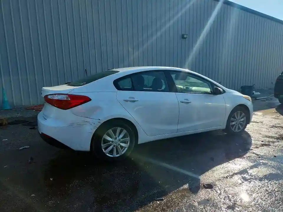 KNAFX4A6XG5592646 2016 KIA FORTE-2