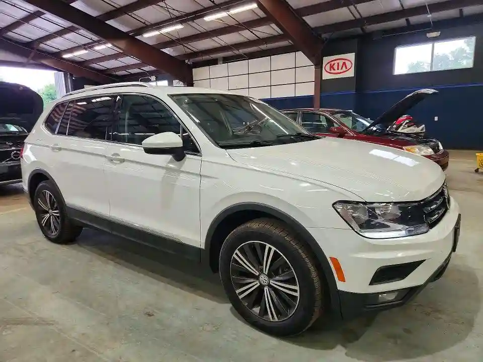 3VV2B7AX0KM191184 2019 VOLKSWAGEN TIGUAN-3