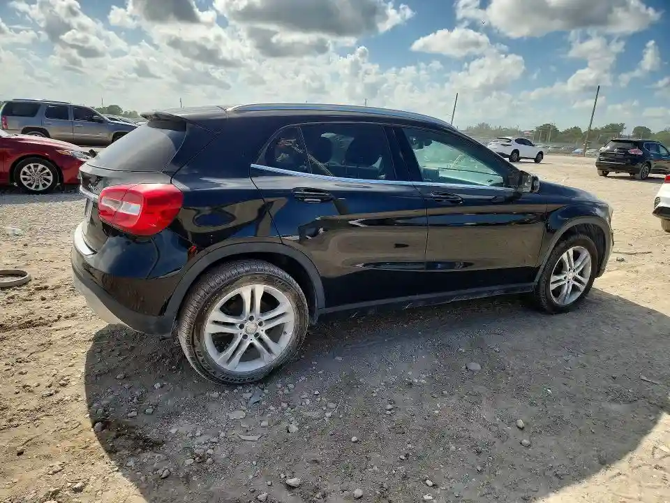WDCTG4GB0FJ038445 2015 MERCEDES-BENZ GLA 250 4M-2