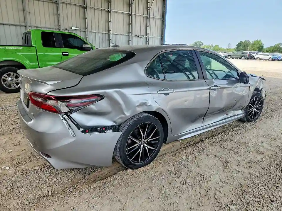 4T1G11AK1MU478357 2021 TOYOTA CAMRY-2