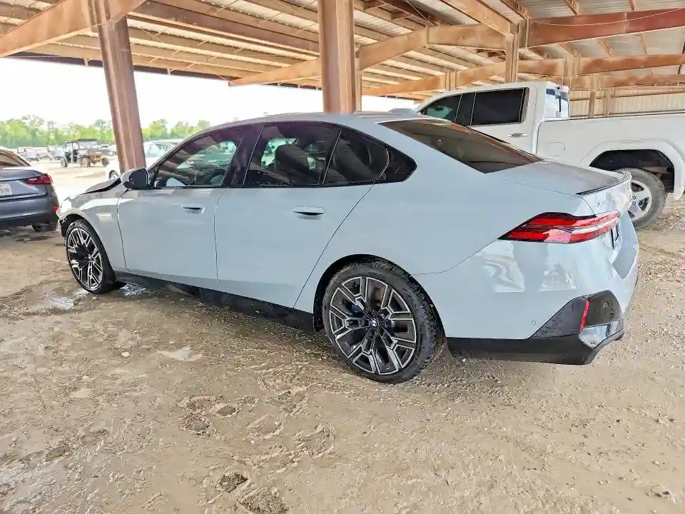 WBA53FJ04TCV68931 2026 BMW 5 SERIES-1