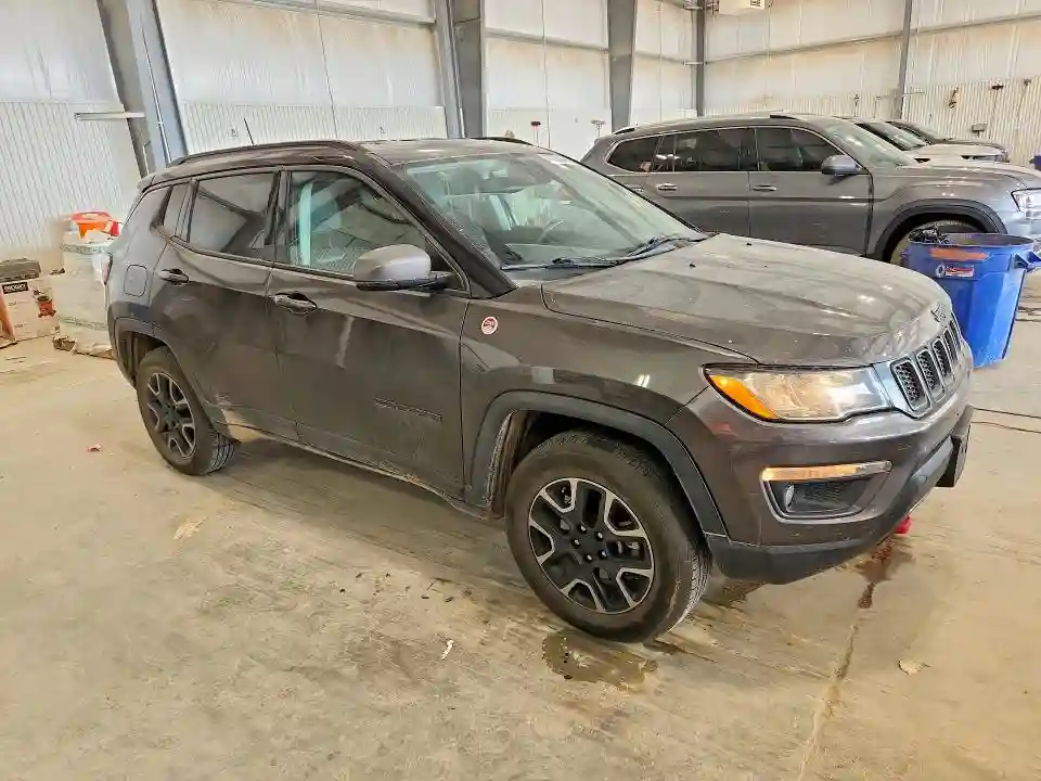 3C4NJDDB3KT627982 2019 JEEP COMPASS-3