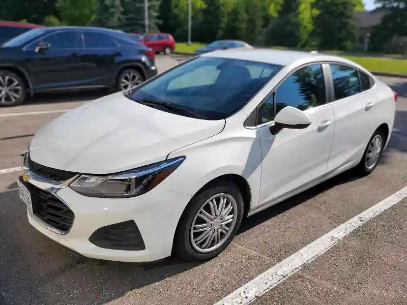 1G1BE5SM8K7147452 2019 CHEVROLET CRUZE-1