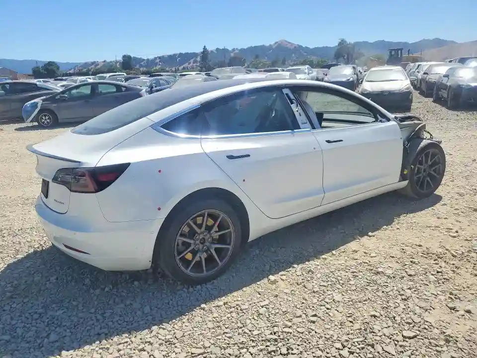5YJ3E1EA5LF613937 2020 TESLA MODEL 3-2