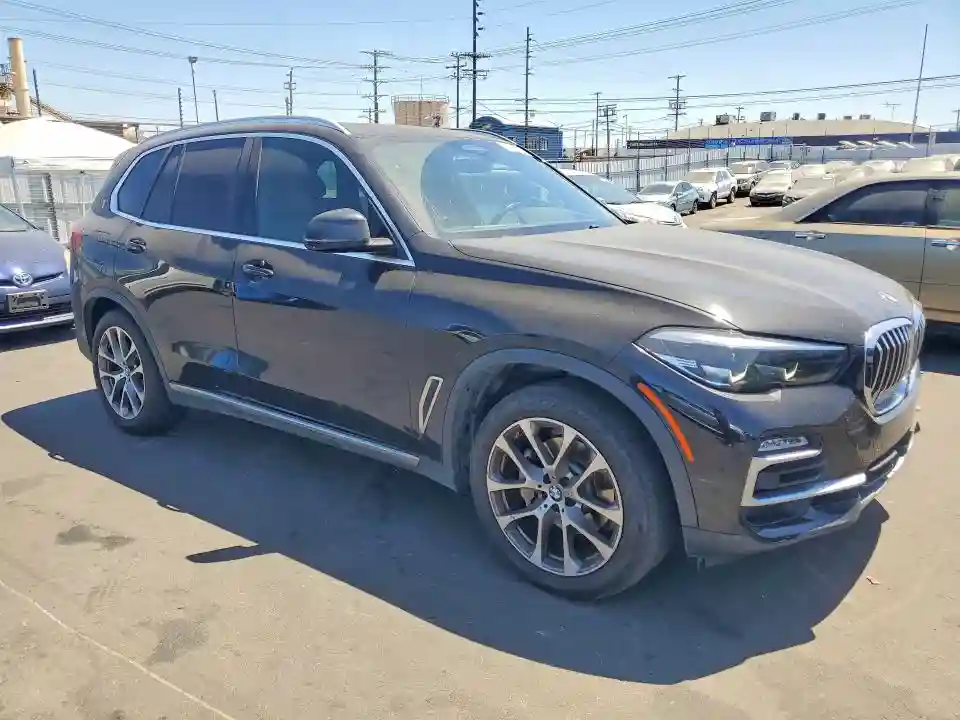 5UXCR6C55KLL03076 2019 BMW X5-3