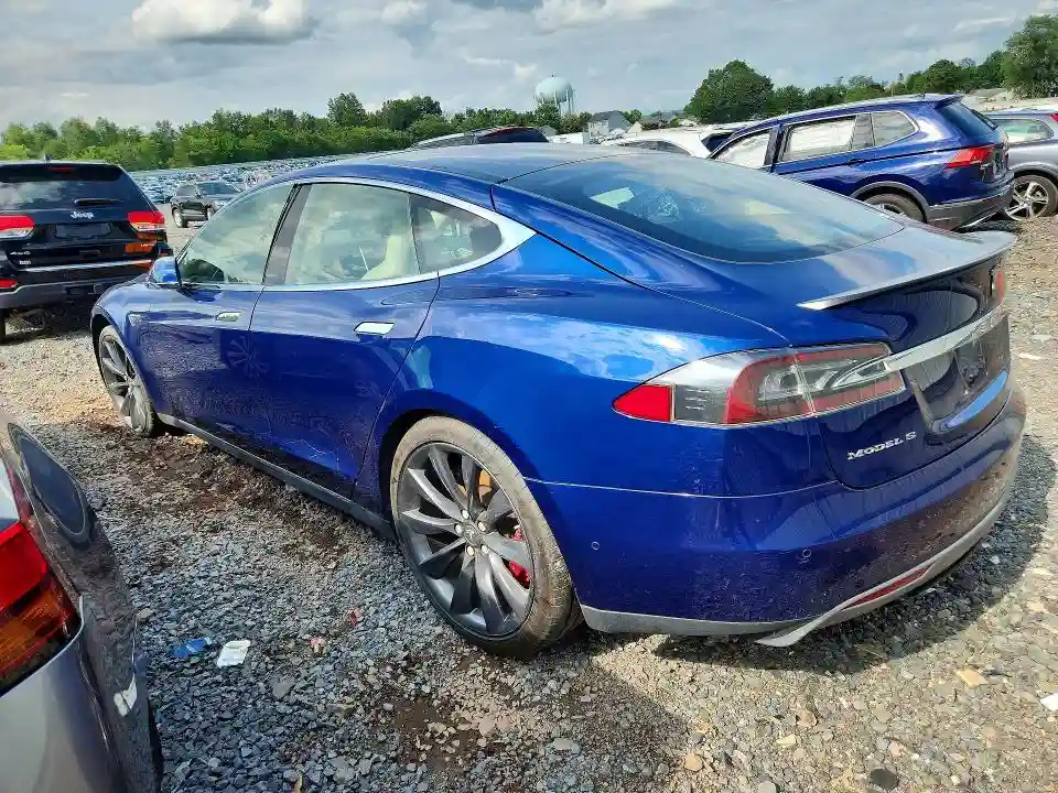 5YJSA1E47FF114353 2015 TESLA MODEL S-1