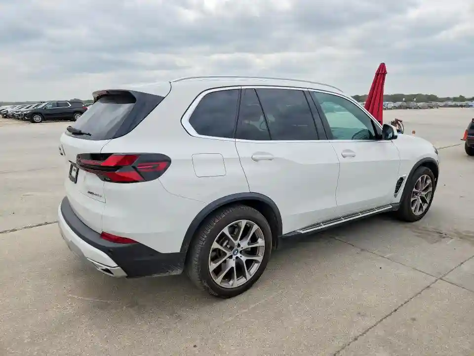 5UX43EU06S9X96024 2025 BMW X5-2