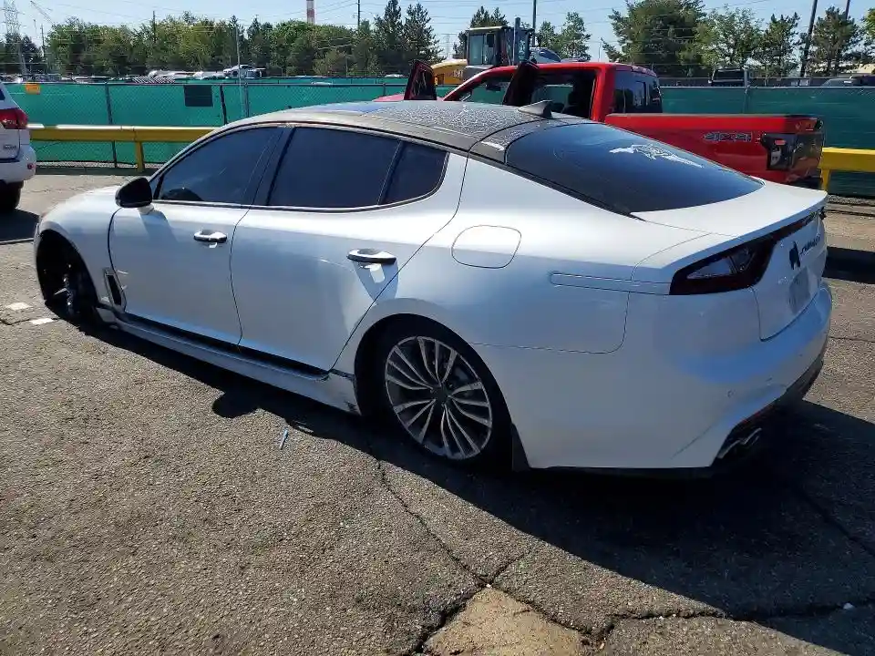 KNAE25LA6J6033422 2018 KIA STINGER-1