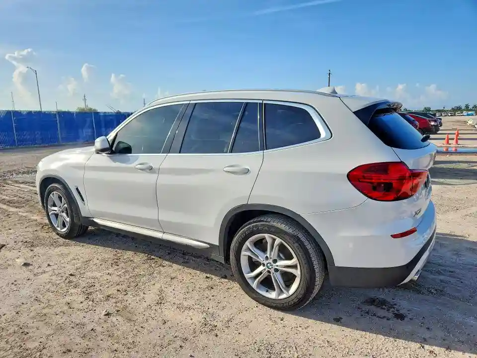 5UXTR7C51KLF27065 2019 BMW X3-1