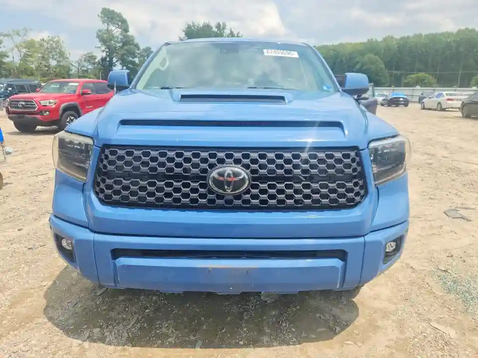 5TFDY5F11KX777384 2019 TOYOTA TUNDRA-4