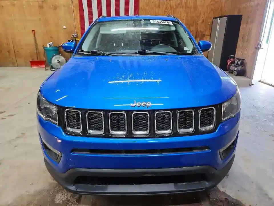 3C4NJDBBXJT454799 2018 JEEP COMPASS-4