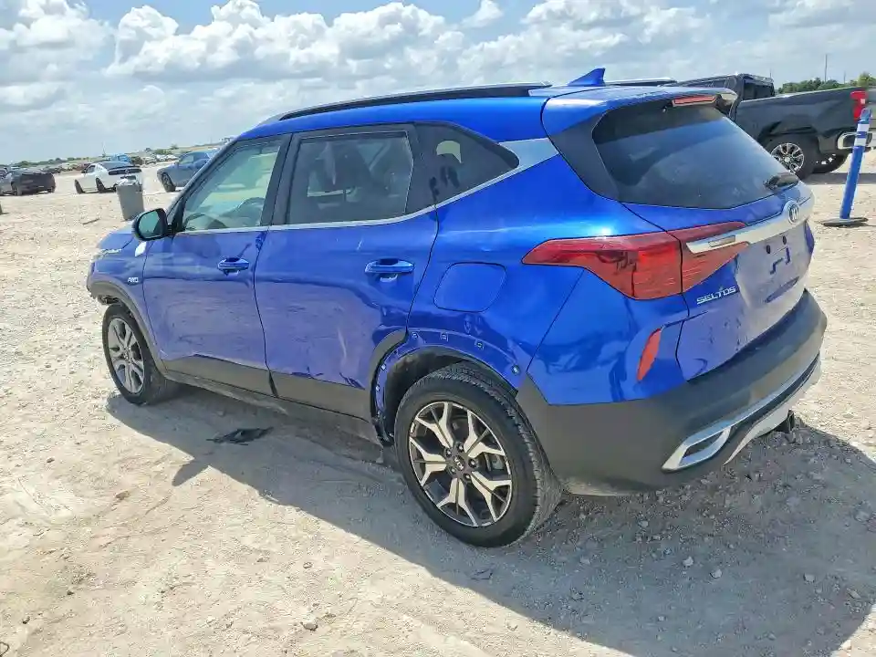 KNDERCAA1M7130001 2021 KIA SELTOS-1