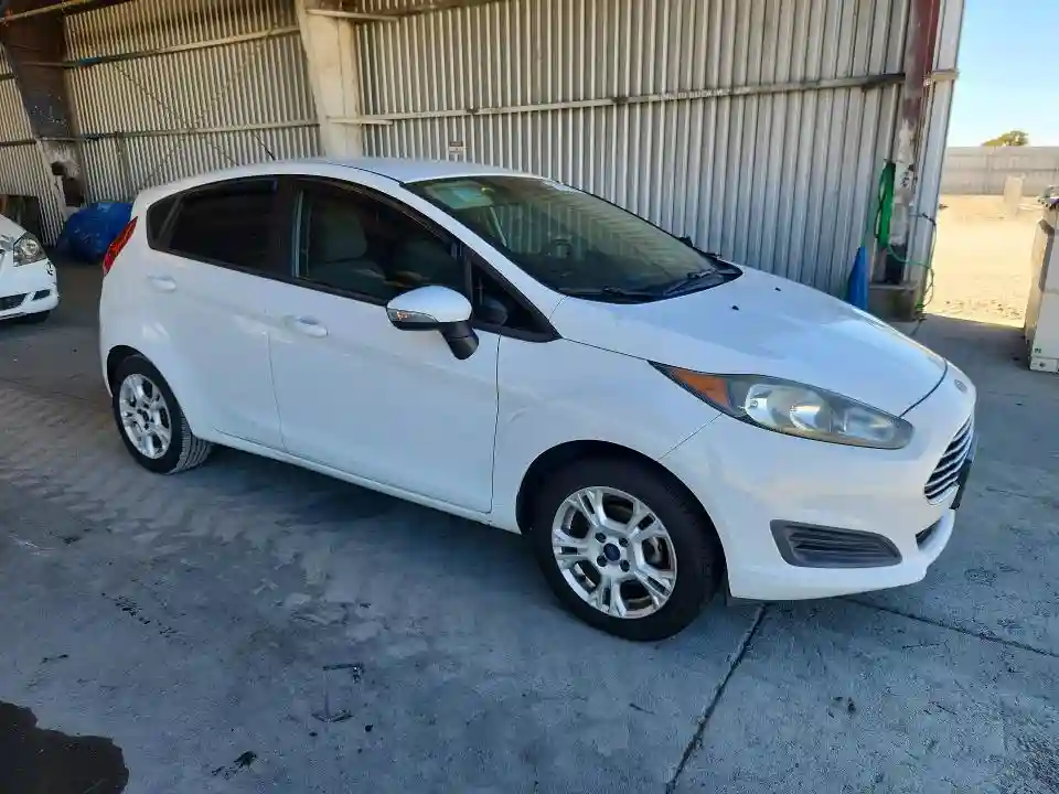 3FADP4EJ8FM195914 2015 FORD FIESTA-3