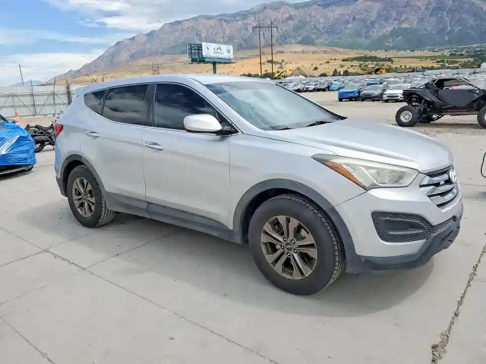 5XYZT3LB5GG314082 2016 HYUNDAI SANTA FE S-3