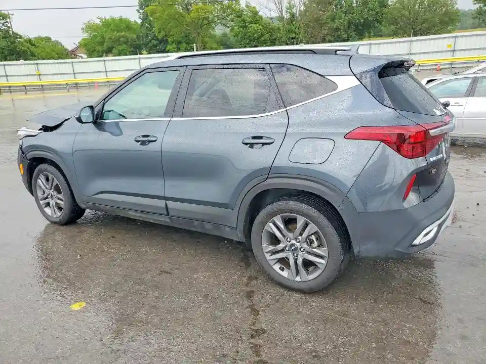 KNDEU2AAXP7431069 2023 KIA SELTOS-1